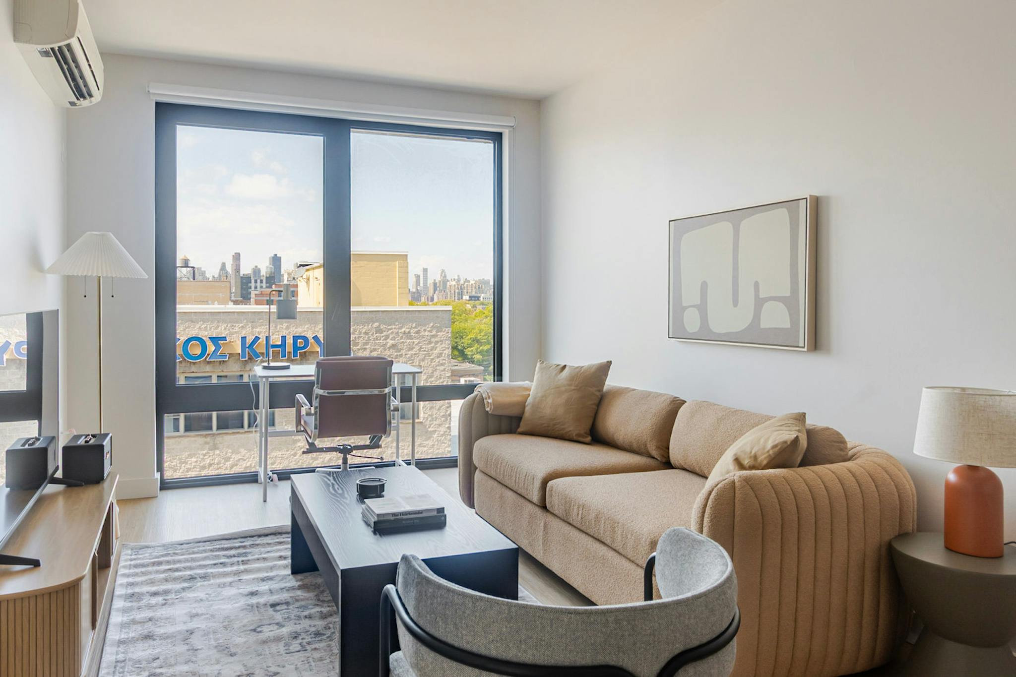 Entire Place - 30th Street, Queens County, - Gallery - 1