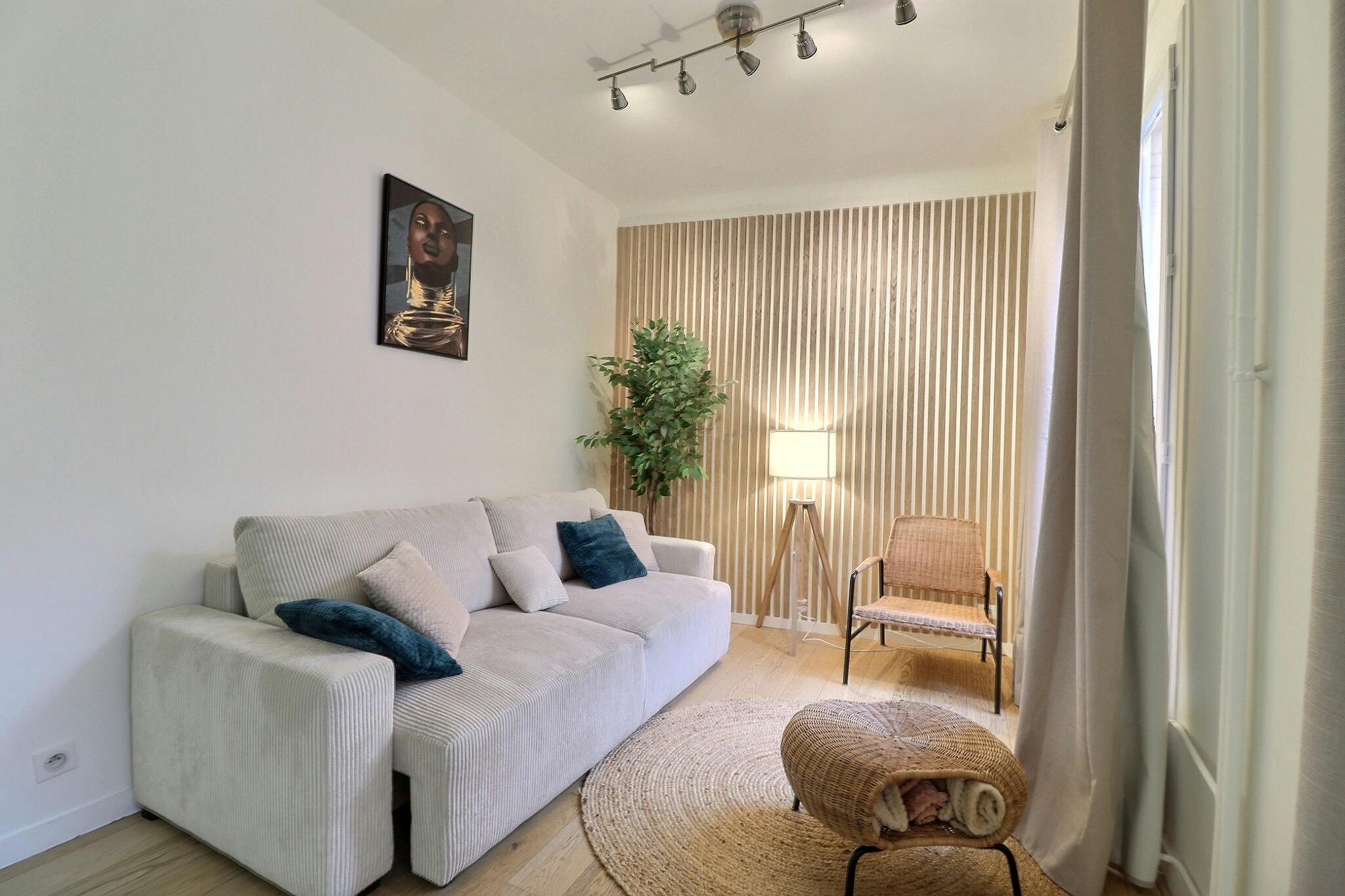 Entire Place - Rue Olivier de Serres, Paris - Gallery - 1