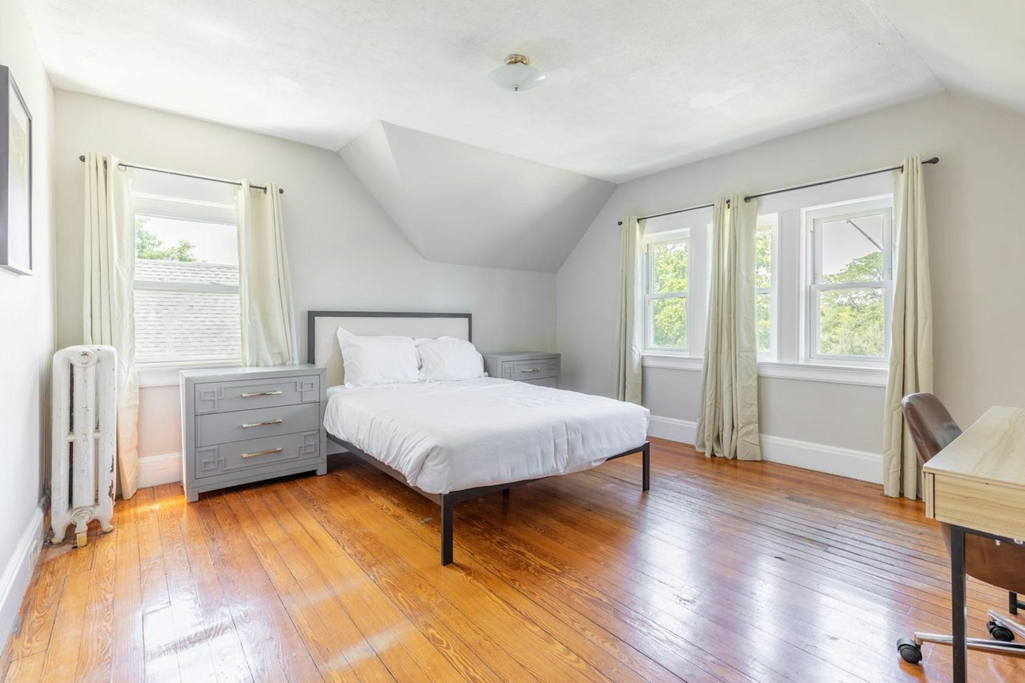 Private Room - Wallingford Rd, Brighton, MA - Gallery - 1