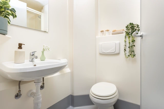  Small Highest Double En-Suite  -  Joseph Stones House  - Gallery -  2