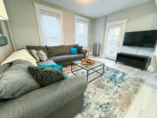 Washington Street, Brookline, MA - Gallery - 9