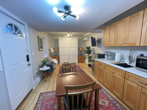 Warwick Road, Brookline, MA