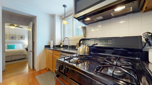 Washington Street, Brookline, MA - Gallery - 8