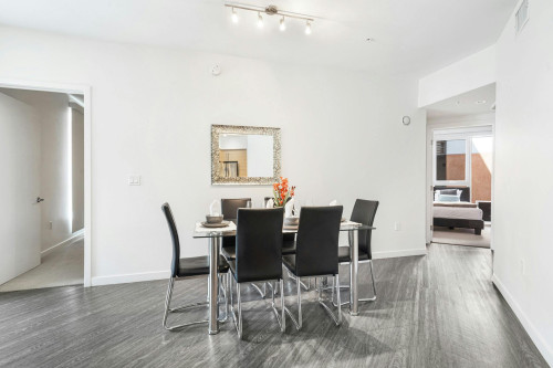 W Olive Ave, Burbank, CA - Gallery - 7