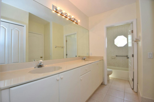 SW 36th Ter, Miami, FL