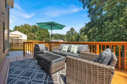 Durham Ridge Ct NW, Lilburn, GA