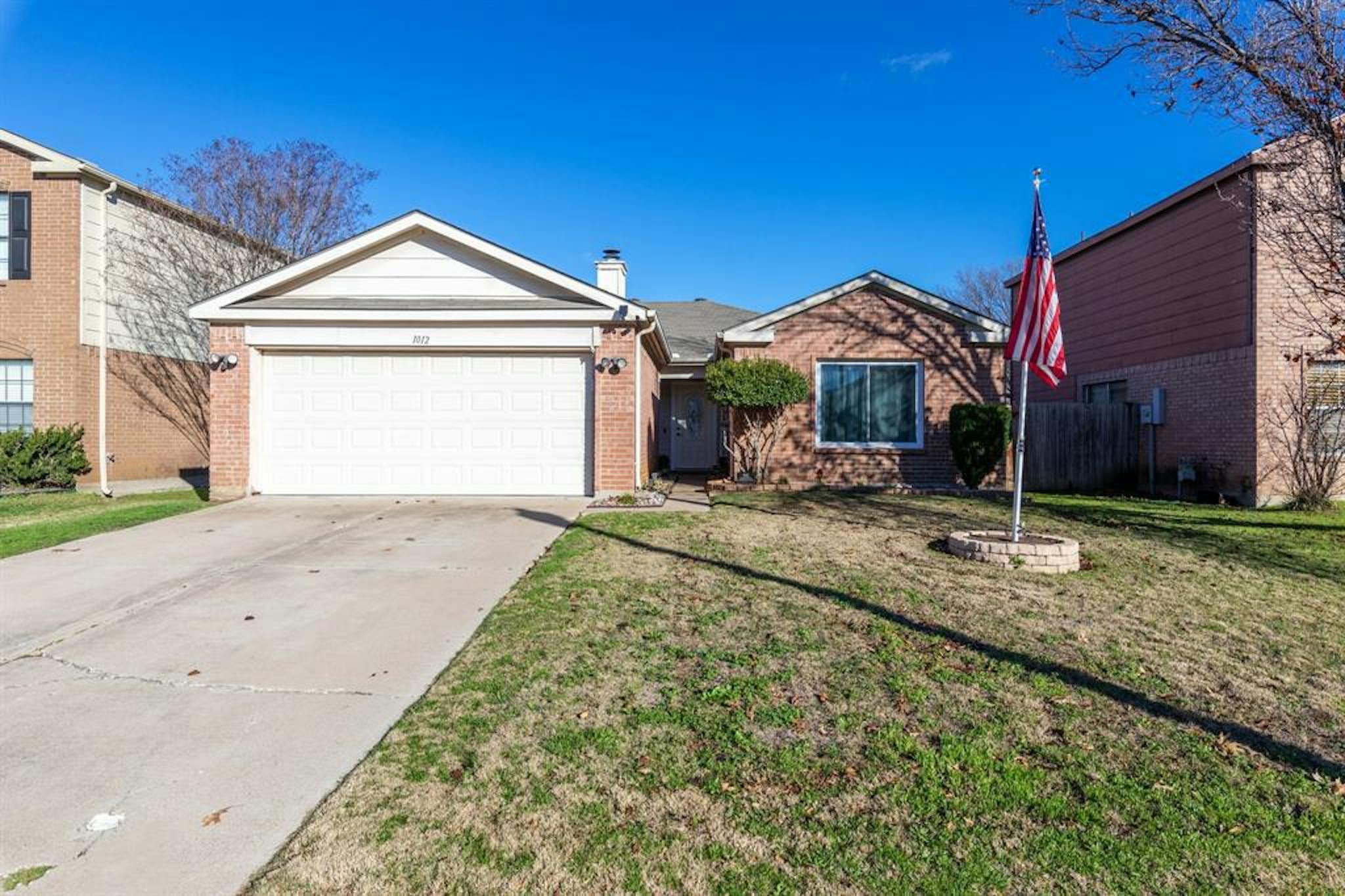  Entire Place  -  Beechwood Dr, Denton, TX  - Gallery -  1