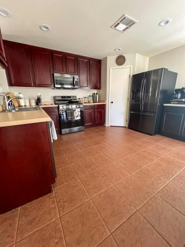 Jewel Tower Street, Las Vegas, NV - Gallery - 7