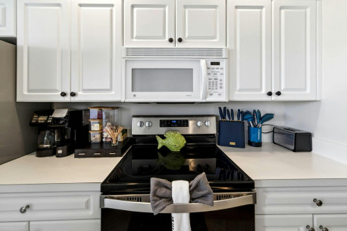 Lake Circle Drive, Fort Myers, FL - Gallery - 8