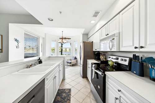 Lake Circle Drive, Fort Myers, FL - Gallery - 7