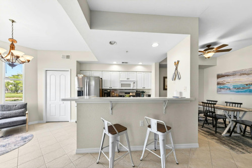 Lake Circle Drive, Fort Myers, FL - Gallery - 9