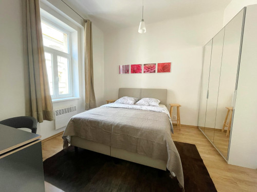 Sarajevská, Hlavní město Praha