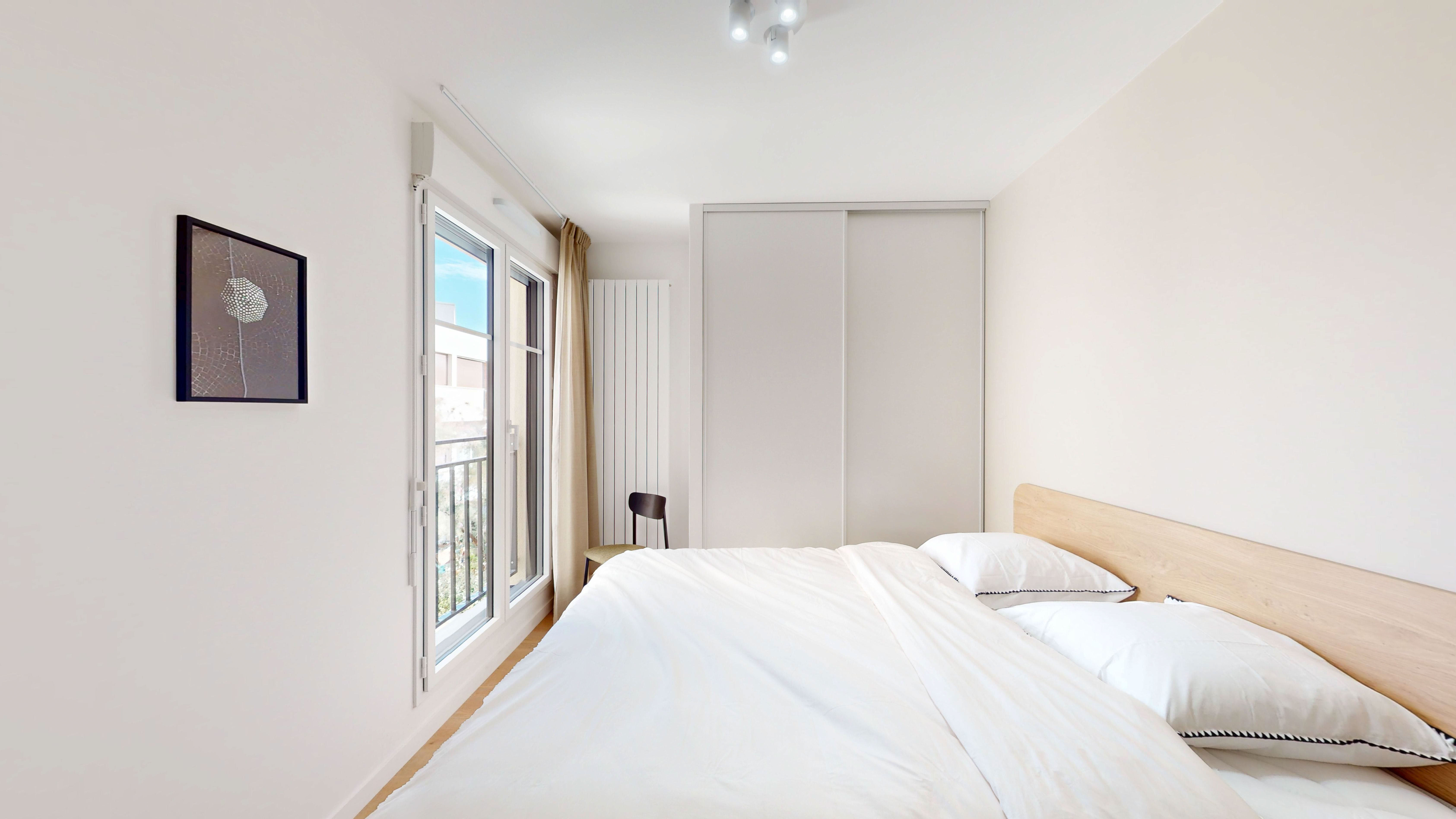 Room 201 - 11