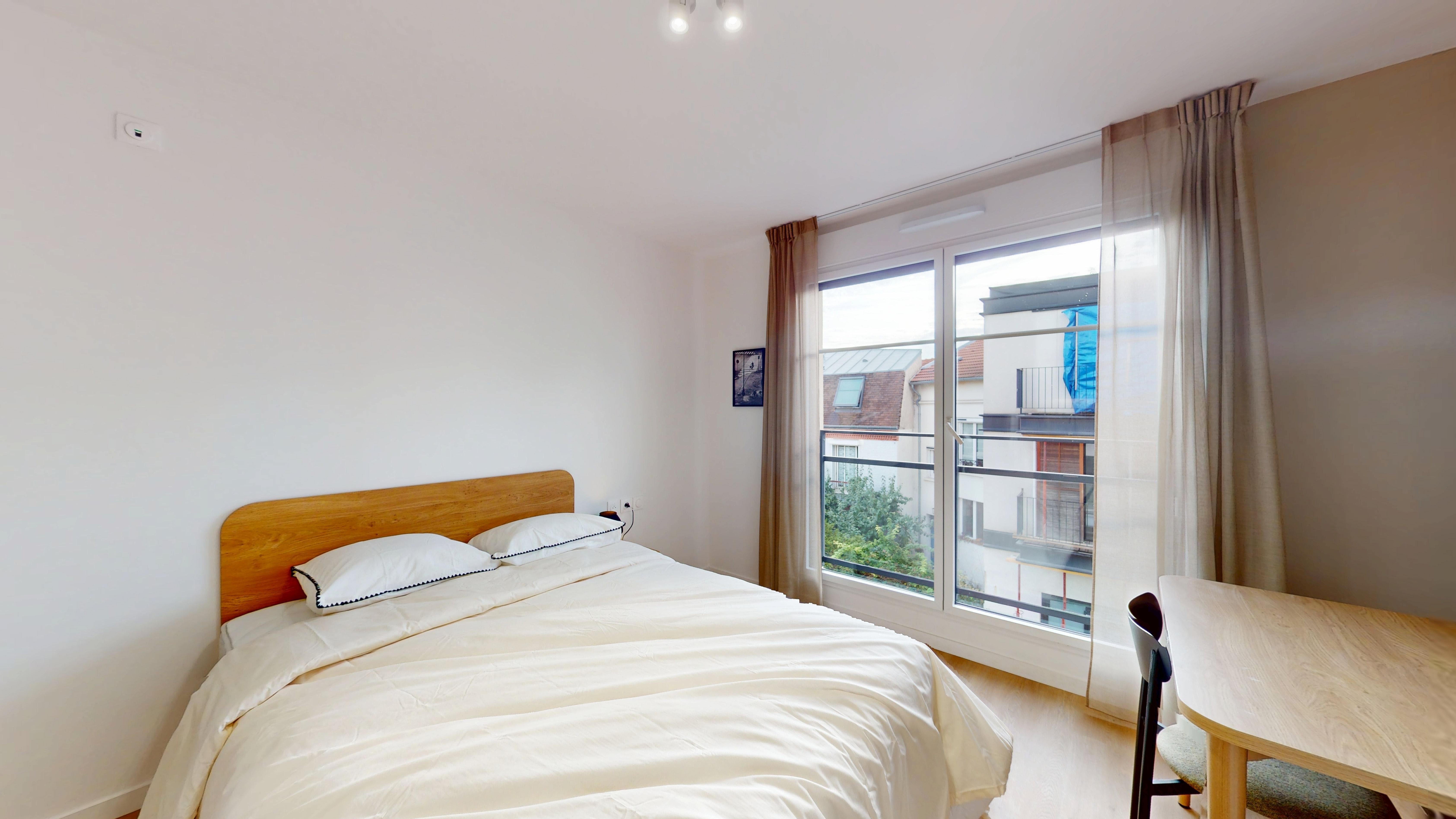 Room 203 - 7