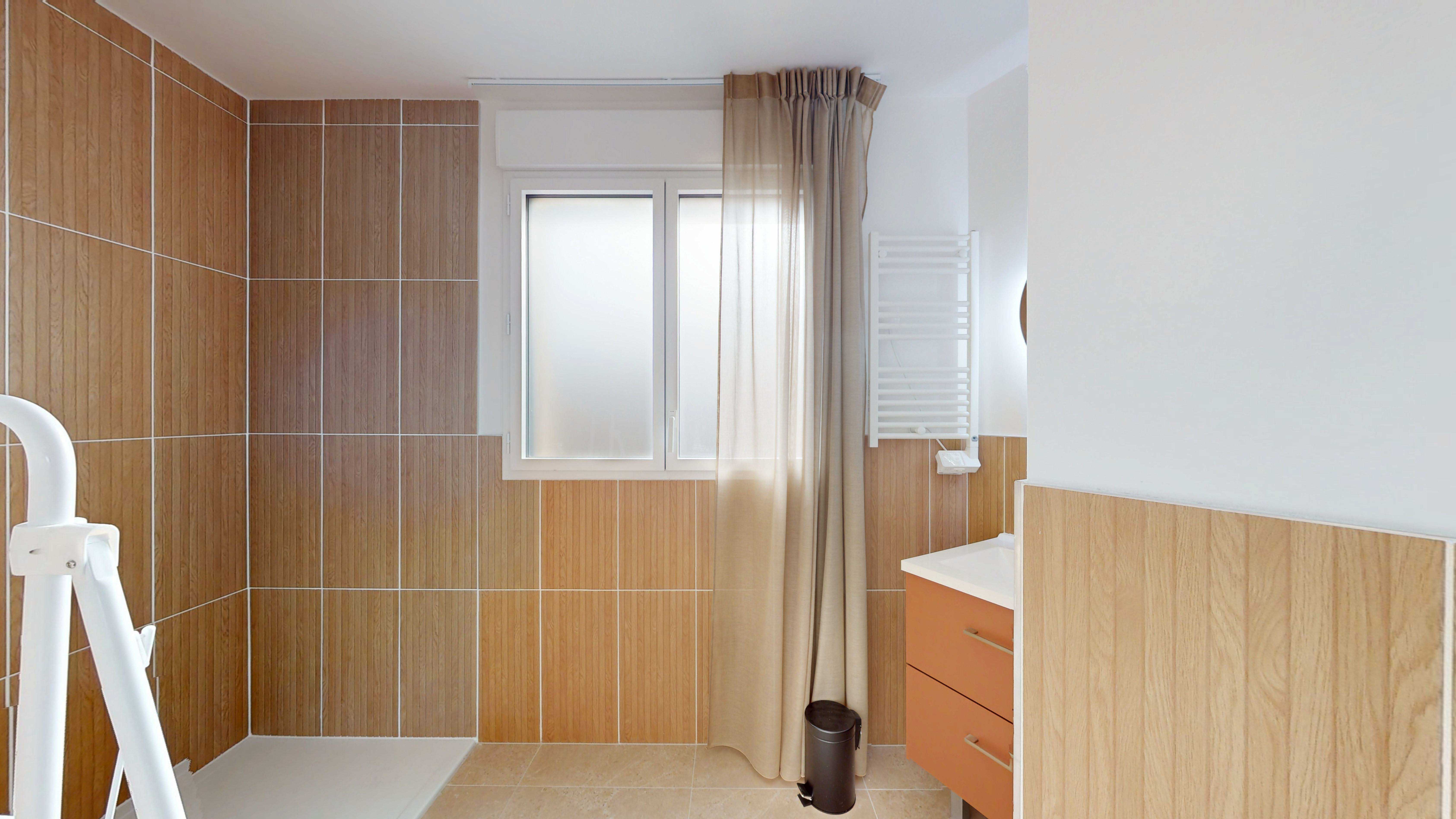 Room 206 - 9