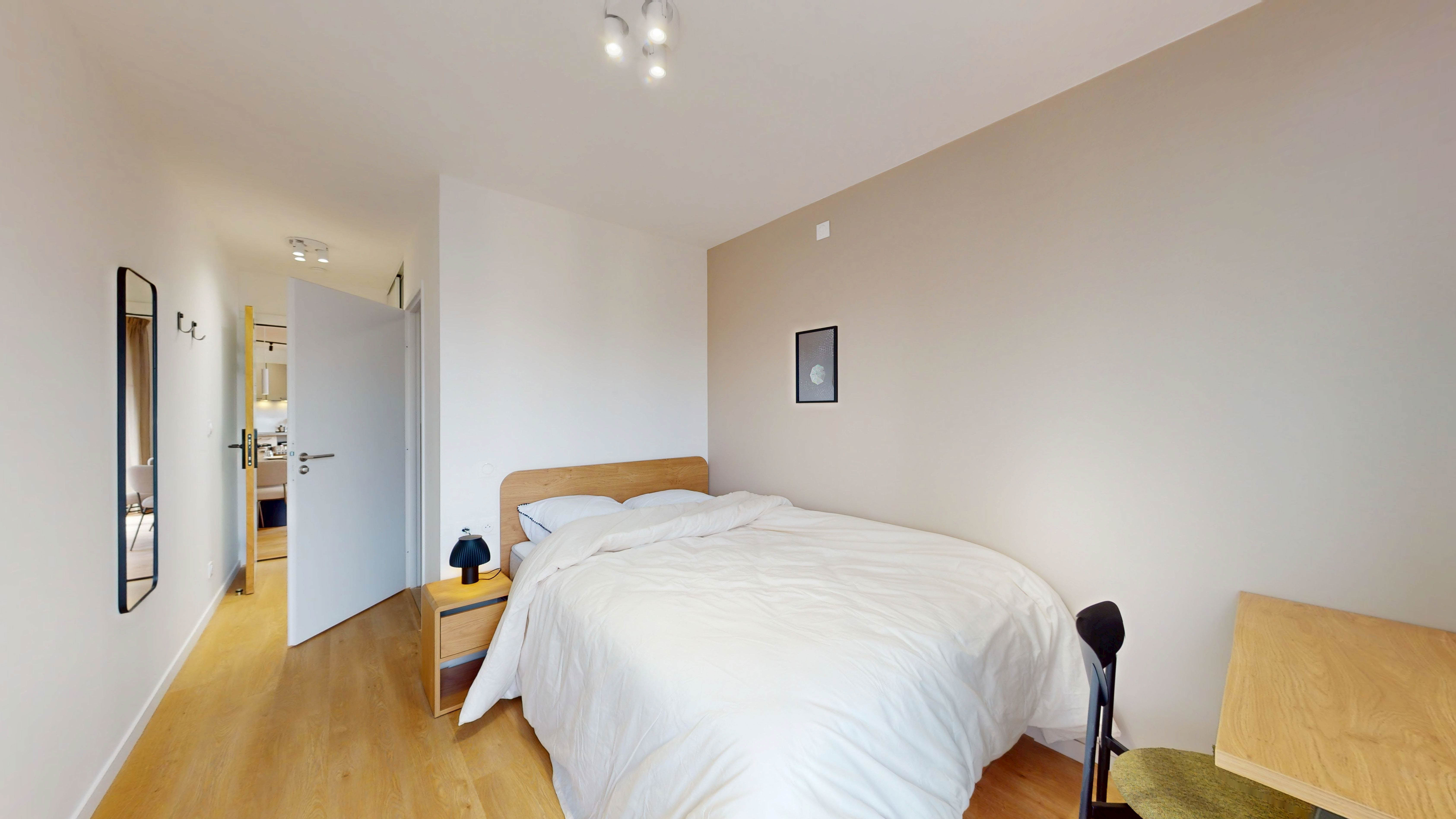 Room 207 - 6