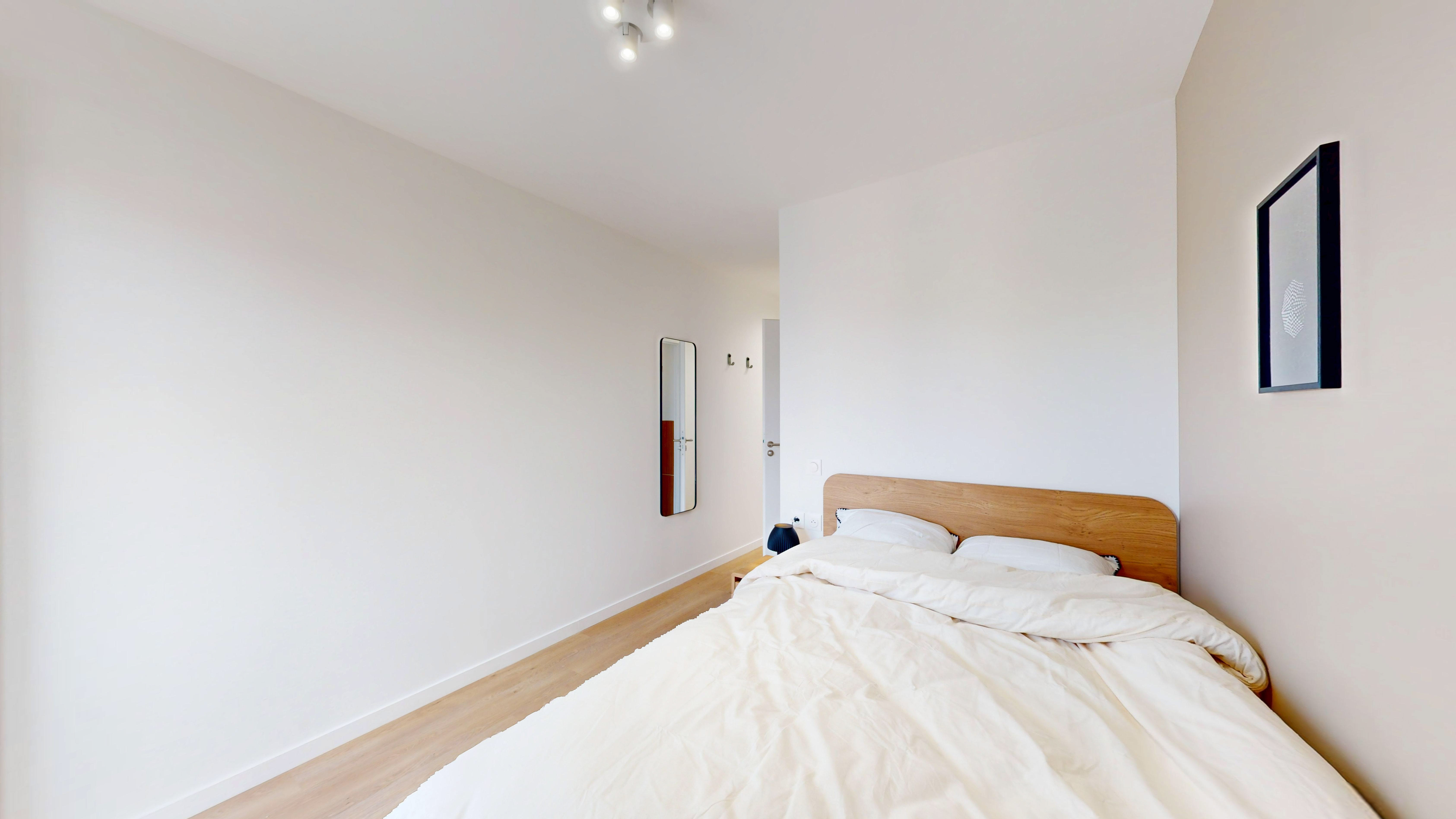 Room 207 - 7