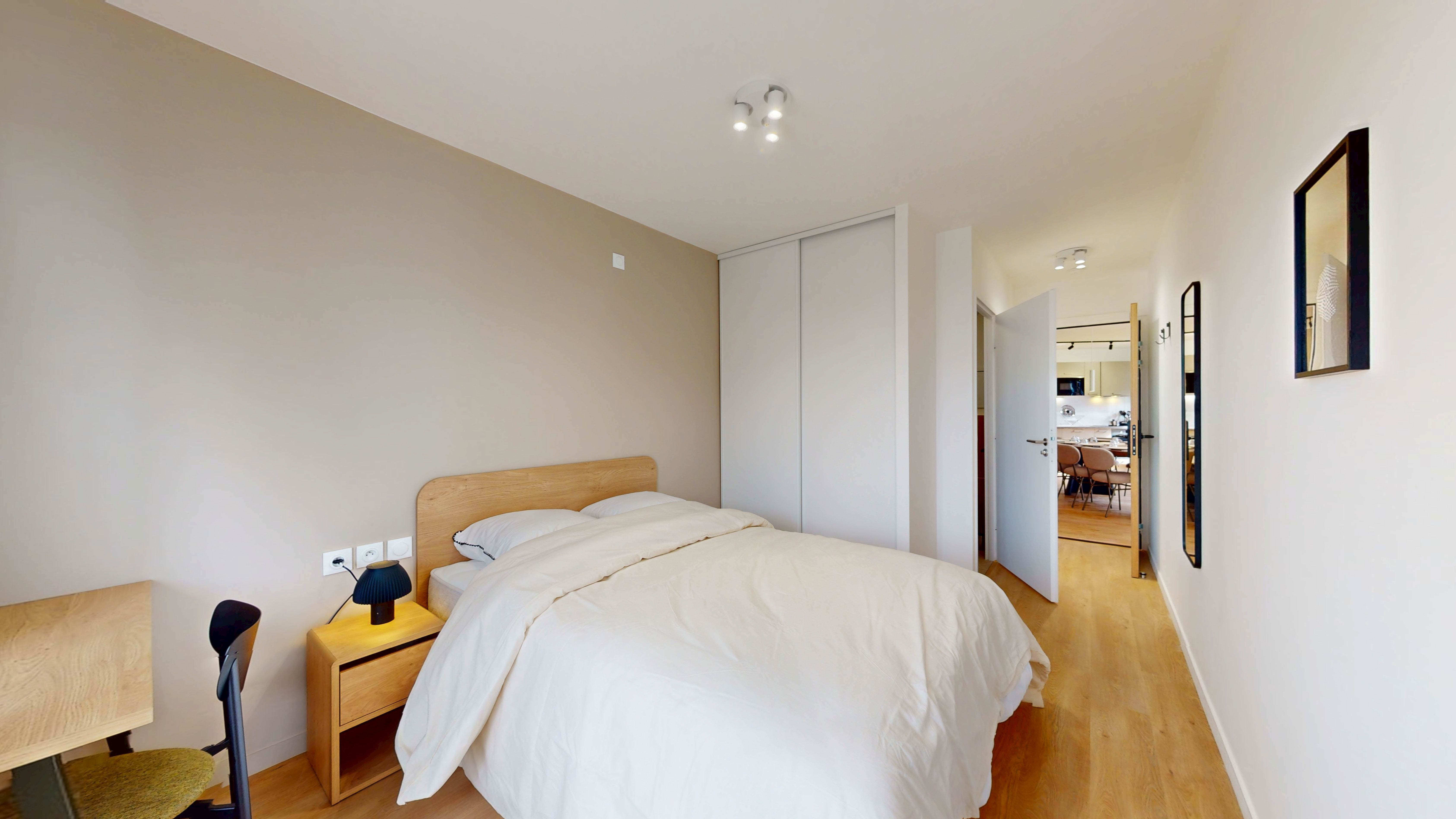 Room 208 - 6