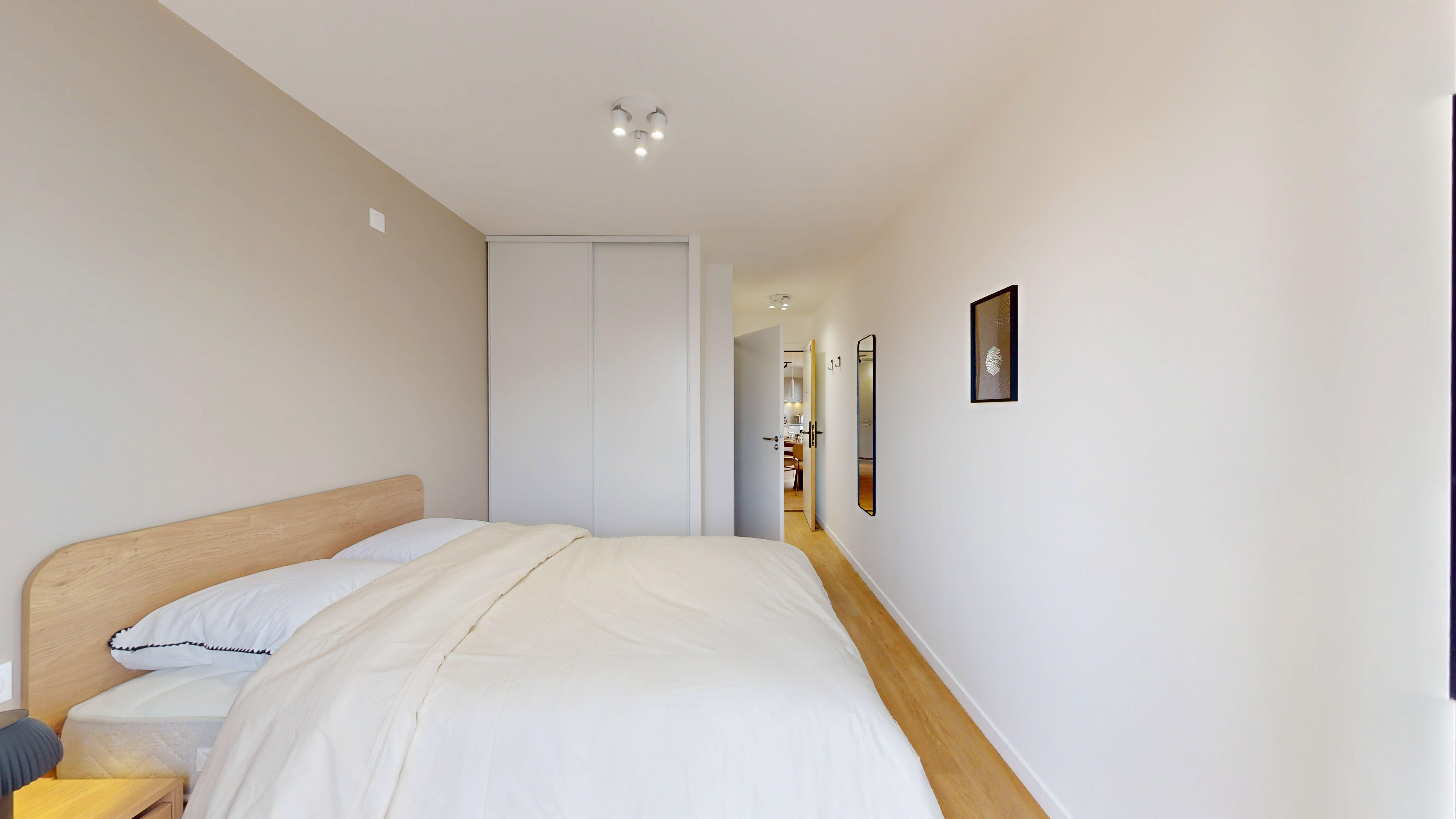 Room 208 - 7