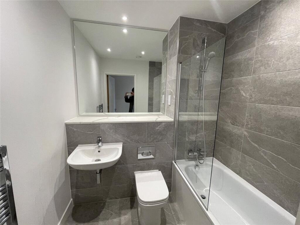 En-Suite - Fiftyfive - Gallery - 8
