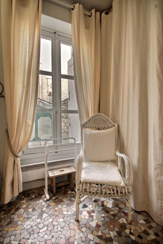 Tasteful 1-bedroom apartment near the Pont-Cardinet train station