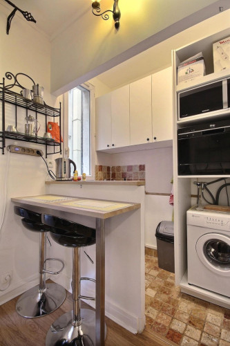 Cozy 1-bedroom flat in the 11th arrondissement district