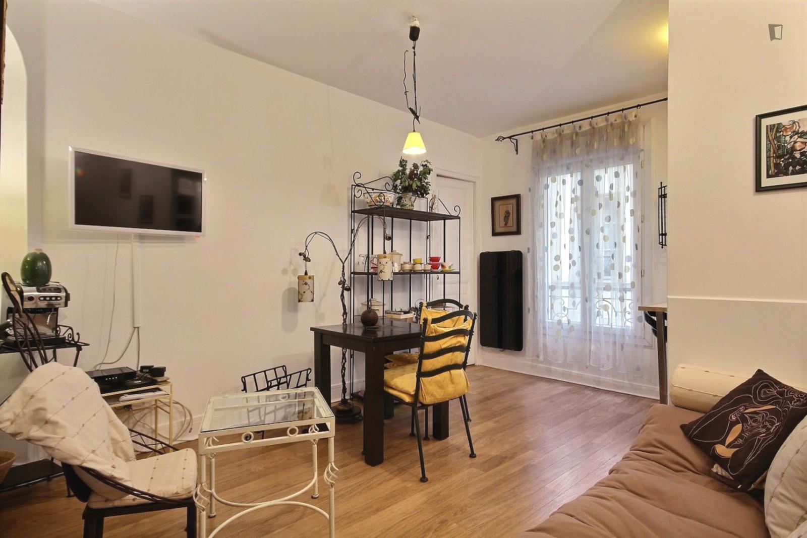  Cozy 1-Bedroom Flat In The 11th Arrondissement District  -  Cozy 1-bedroom flat in the 11th arrondissement district  - Gallery -  1
