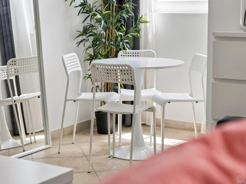 Regent Home - Gallery - 11