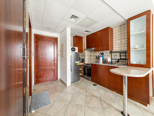 Superb Studio Apartment with Balcony Home