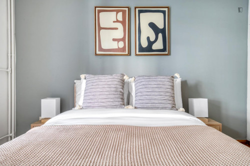 Lovely 2-bedroom flat near the Athens Concert Hall