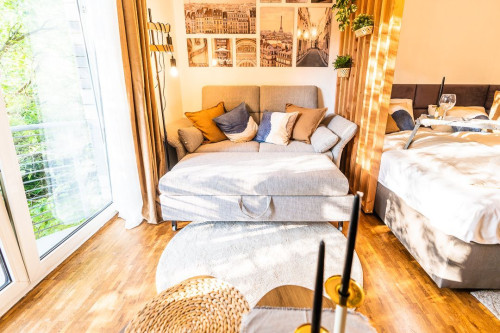 Black Mirror Detmold Free Wifi Free Parking - Gallery - 7