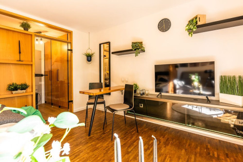 Black Mirror Detmold Free Wifi Free Parking - Gallery - 14