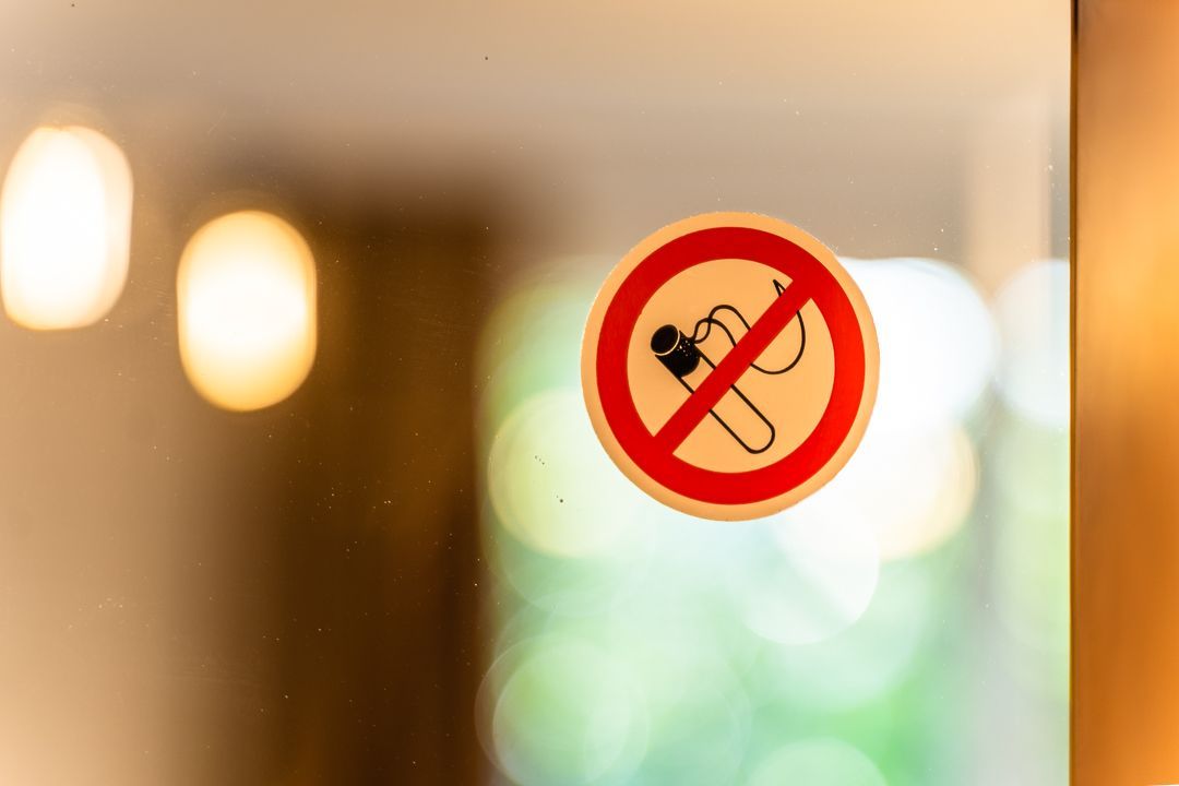  Black Mirror Detmold Free Wifi Free Parking  -  Black Mirror Detmold Free Wifi Free Parking  - Gallery -  4