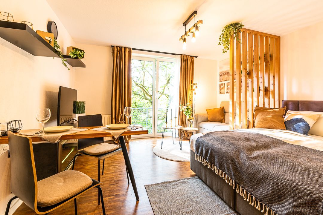  Black Mirror Detmold Free Wifi Free Parking  -  Black Mirror Detmold Free Wifi Free Parking  - Gallery -  12
