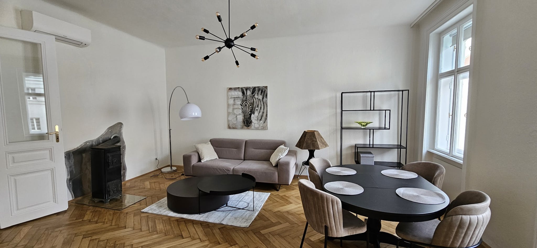  Entire Place  -  Rögergasse, Vienna  - Gallery -  1