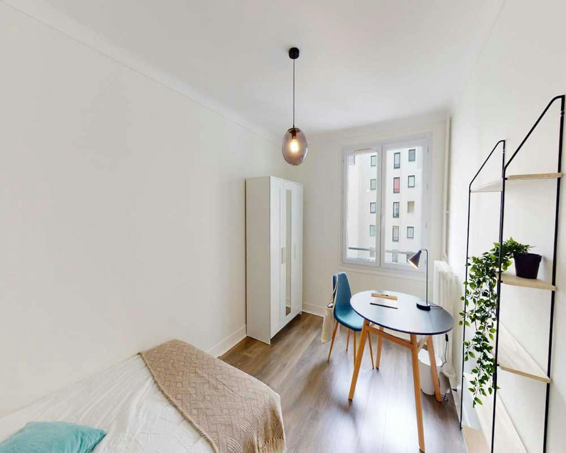 Private Room - Rue de Saussure, Paris - Gallery - 1
