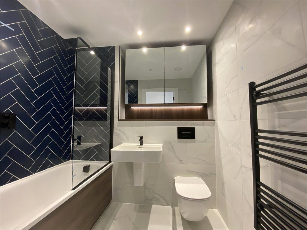 Two Bedroom Flat - 8