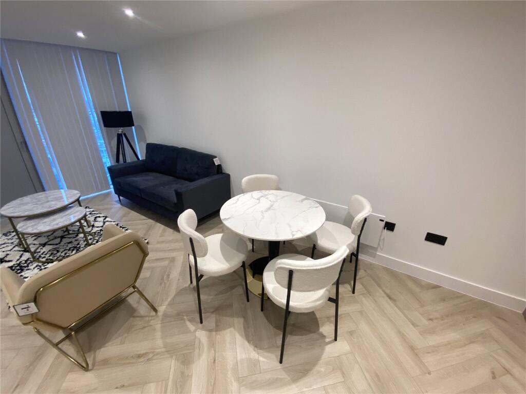Two Bedroom Flat 73m² - 1