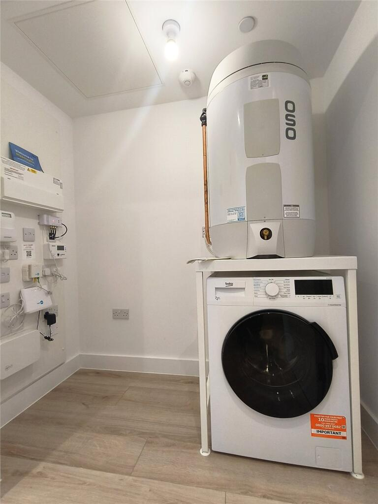 Two Bedroom Flat 72m² - 12