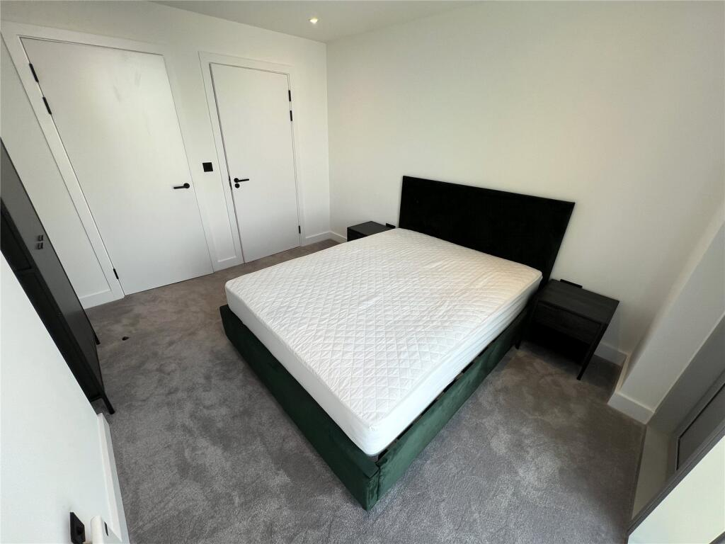 Two Bedroom Flat 72m² - 9