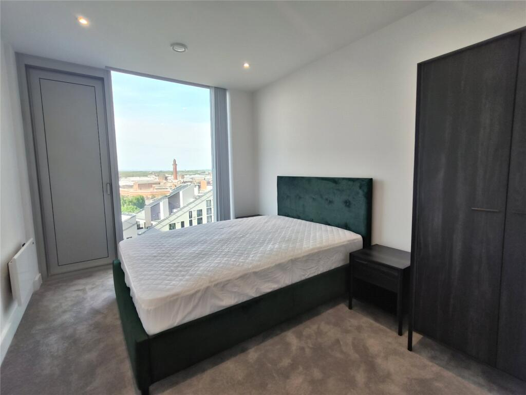 Two Bedroom Flat 72m² - 5