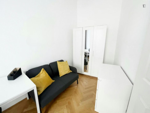 Inviting double bedroom in Schottenfeld