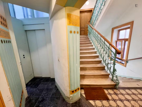 Inviting double bedroom in the Döbling district  - Gallery -  5