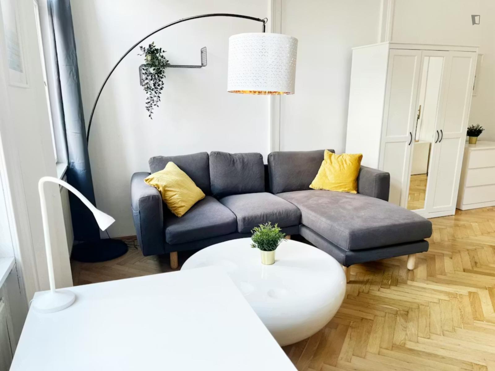  Inviting Double Bedroom In The Döbling District  -  Inviting double bedroom in the Döbling district  - Gallery -  1