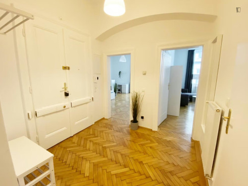 Very cool double bedroom in Mariahilf