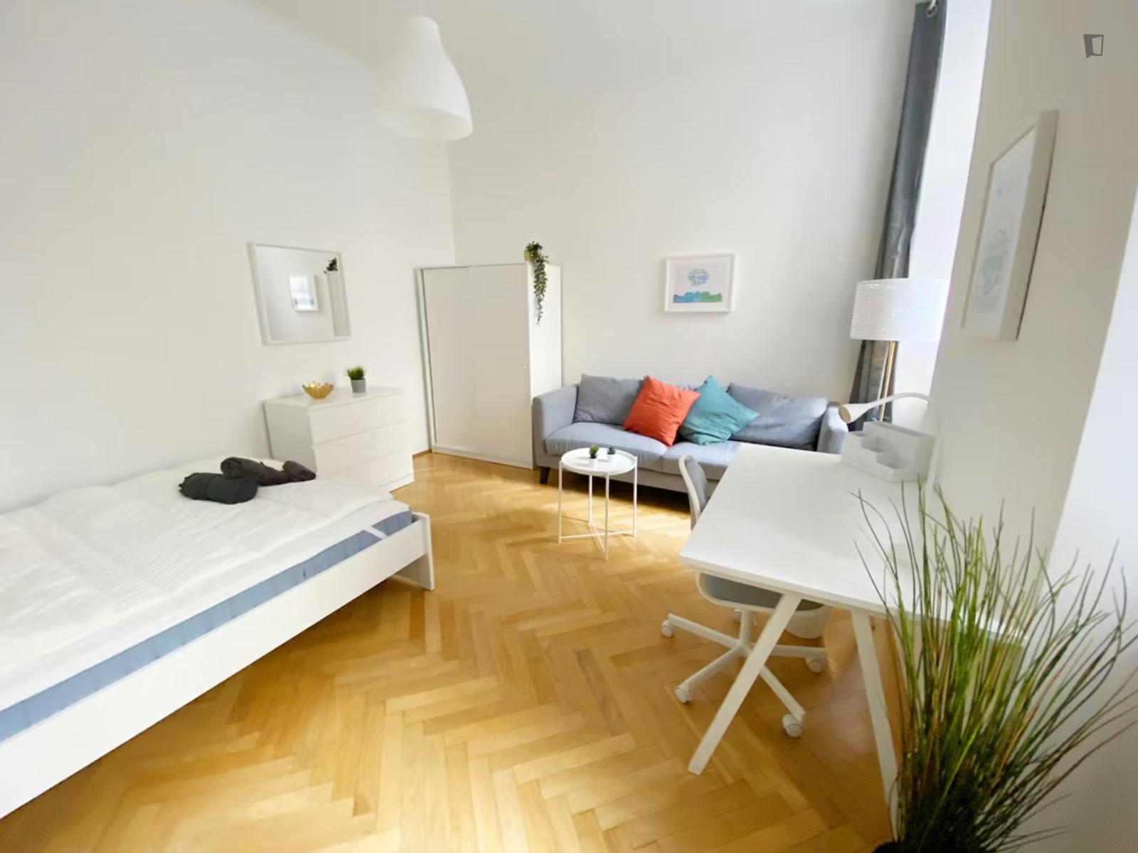  Very Cool Double Bedroom In Mariahilf  -  Very cool double bedroom in Mariahilf  - Gallery -  1