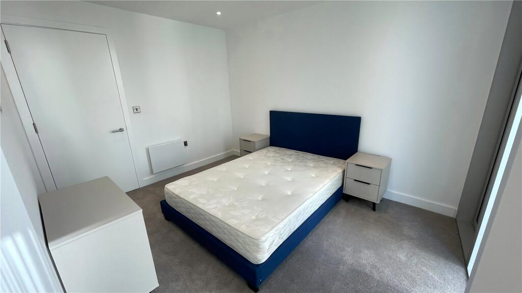 Contemporary 21st Floor Two-Bed Two-Bath Apartment - 6