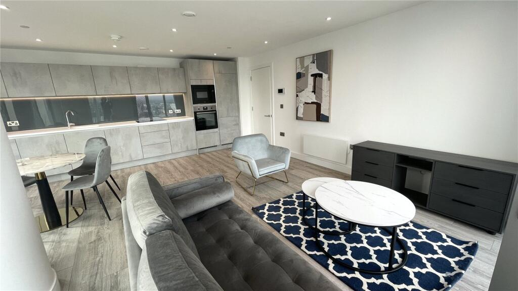 Exceptional 35th Floor Two-Bed Two-Bath Apartment - 2