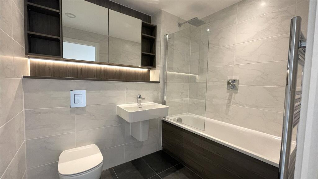 Exceptional 35th Floor Two-Bed Two-Bath Apartment - 7