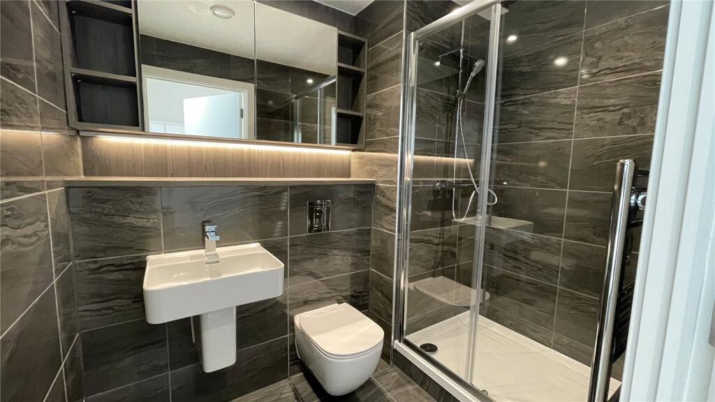 Exceptional 35th Floor Two-Bed Two-Bath Apartment - 8